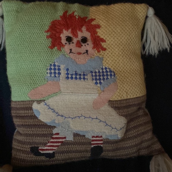 Vintage Raggedy Ann Doll Embroidered Decorative Handmade pillow - Picture 5 of 6
